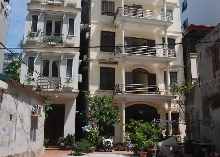 Hotel Quynh Yen 2*